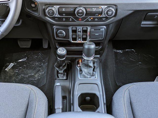 new 2025 Jeep Gladiator car, priced at $42,133