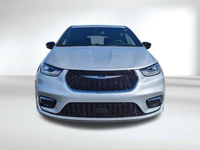 new 2026 Chrysler Pacifica car, priced at $44,575