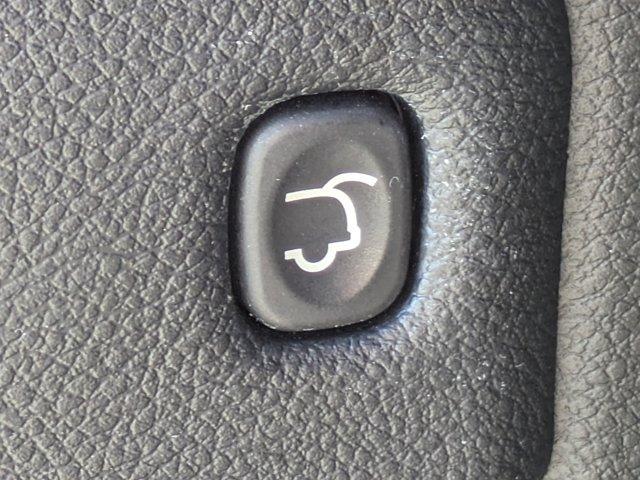 used 2018 Jeep Grand Cherokee car, priced at $15,986