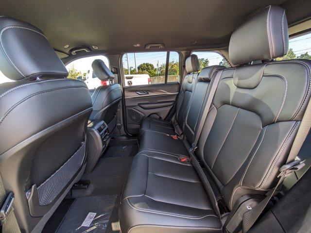 new 2025 Jeep Grand Cherokee car, priced at $41,986