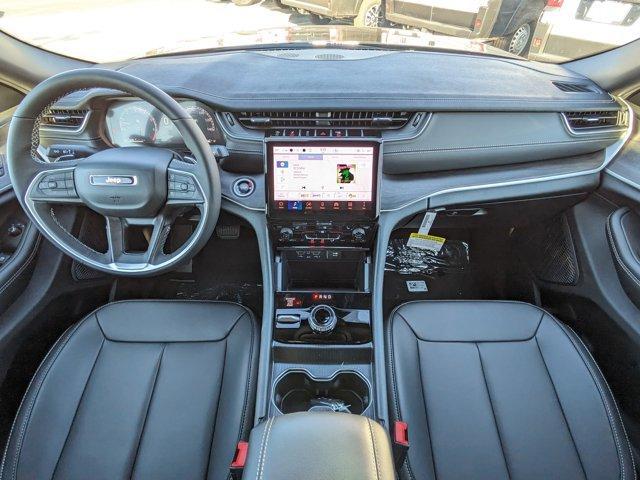 new 2025 Jeep Grand Cherokee car, priced at $41,986