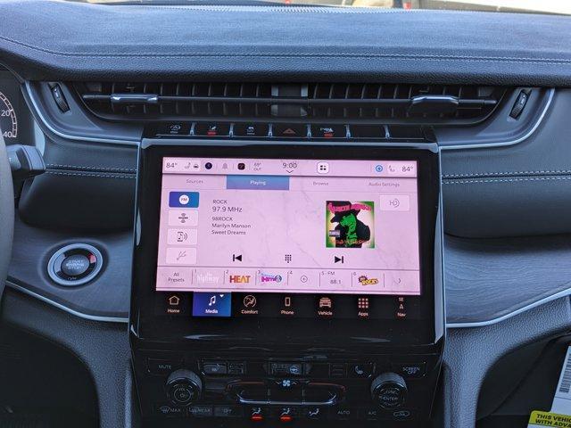 new 2025 Jeep Grand Cherokee car, priced at $41,986