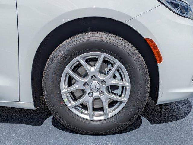 new 2026 Chrysler Pacifica car, priced at $40,927