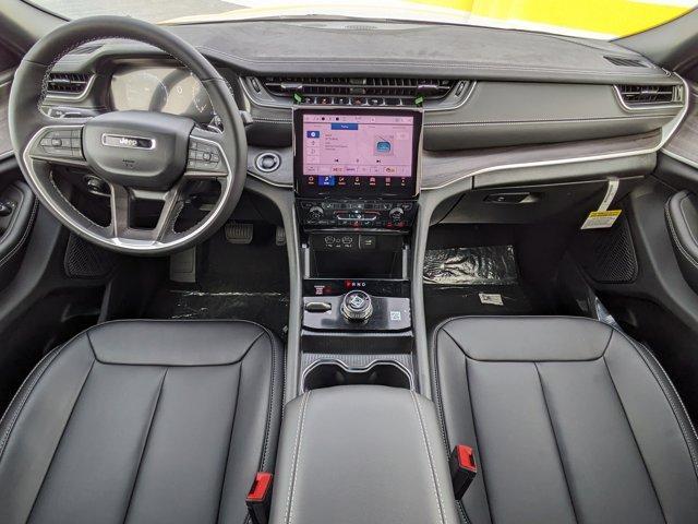 new 2025 Jeep Grand Cherokee L car, priced at $41,290