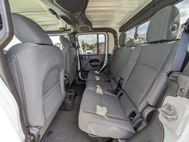 new 2025 Jeep Gladiator car, priced at $40,949