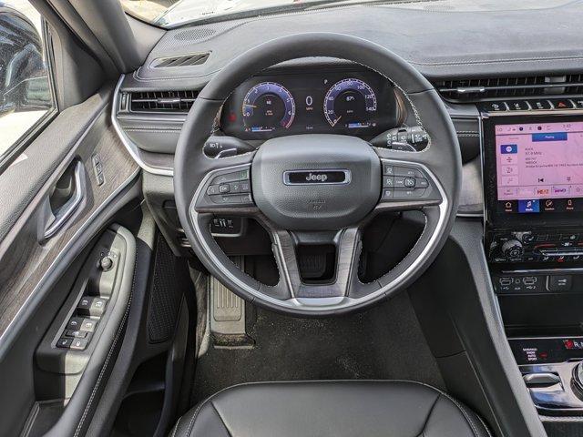 new 2025 Jeep Grand Cherokee car, priced at $41,970