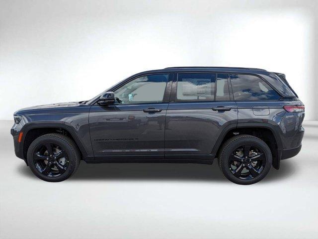 new 2025 Jeep Grand Cherokee car, priced at $41,970
