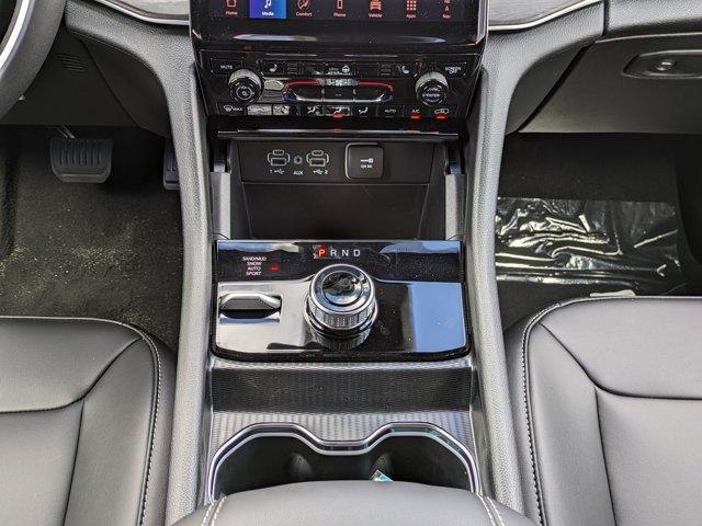 new 2025 Jeep Grand Cherokee car, priced at $41,970