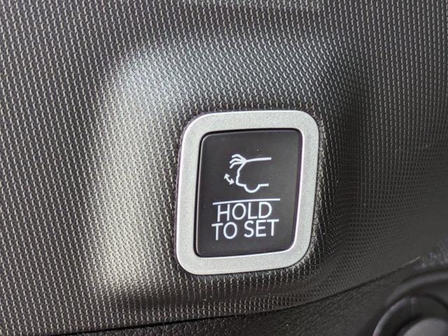 new 2025 Jeep Grand Cherokee car, priced at $41,970