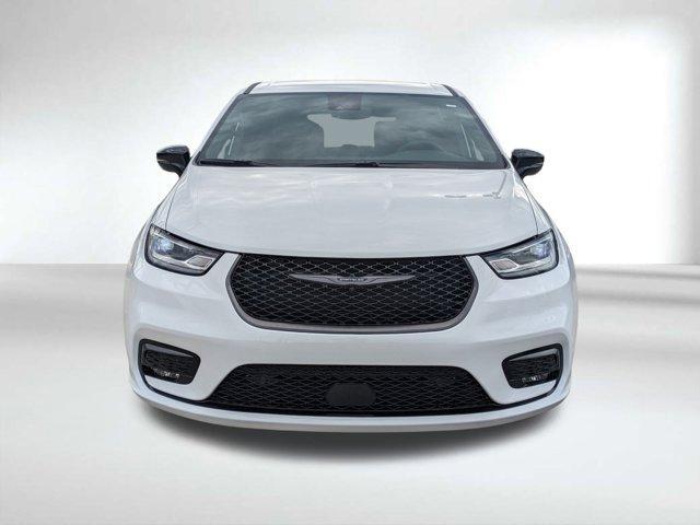 new 2026 Chrysler Pacifica car, priced at $42,559