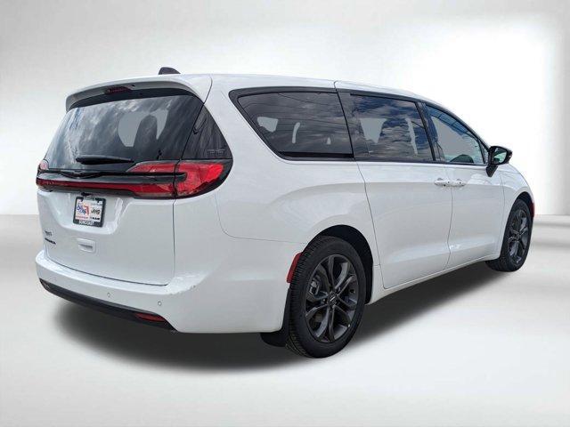 new 2026 Chrysler Pacifica car, priced at $42,559