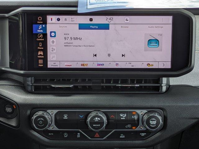 new 2025 Jeep Wrangler car, priced at $32,998