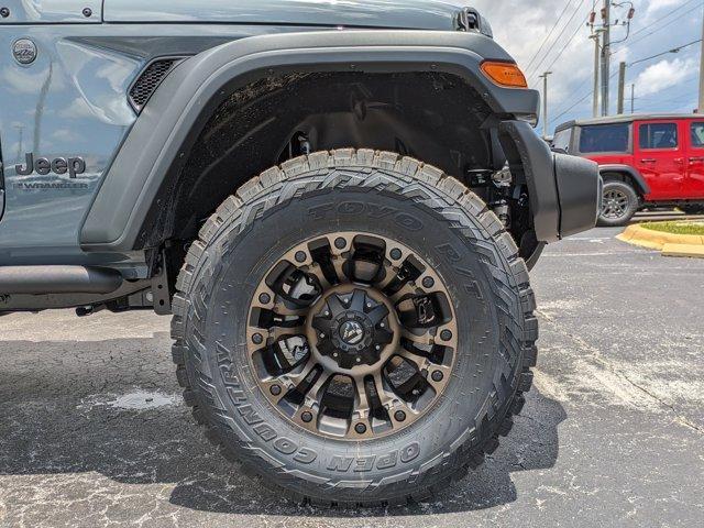 new 2025 Jeep Wrangler car, priced at $45,499