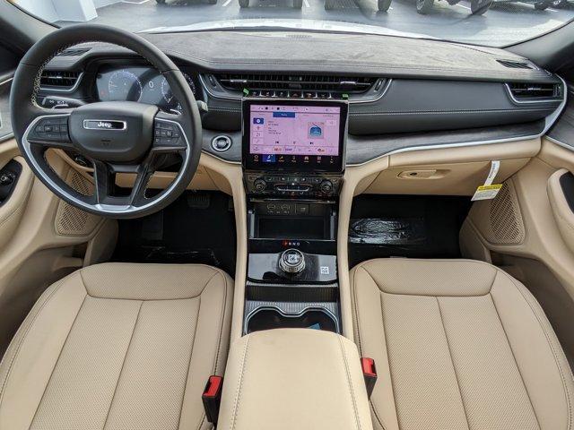 new 2025 Jeep Grand Cherokee car, priced at $41,877