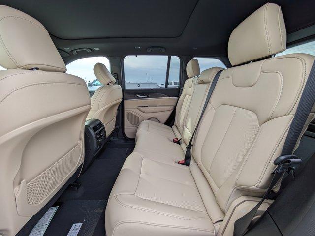 new 2025 Jeep Grand Cherokee car, priced at $41,877