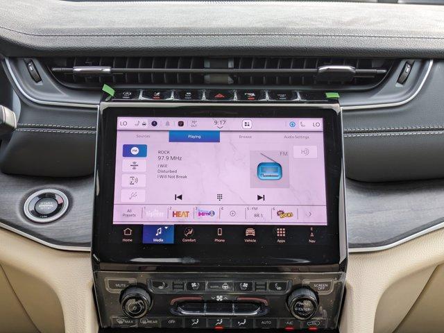 new 2025 Jeep Grand Cherokee car, priced at $41,877