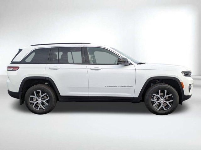 new 2025 Jeep Grand Cherokee car, priced at $41,877