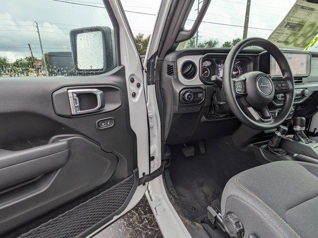 new 2025 Jeep Wrangler car, priced at $32,277