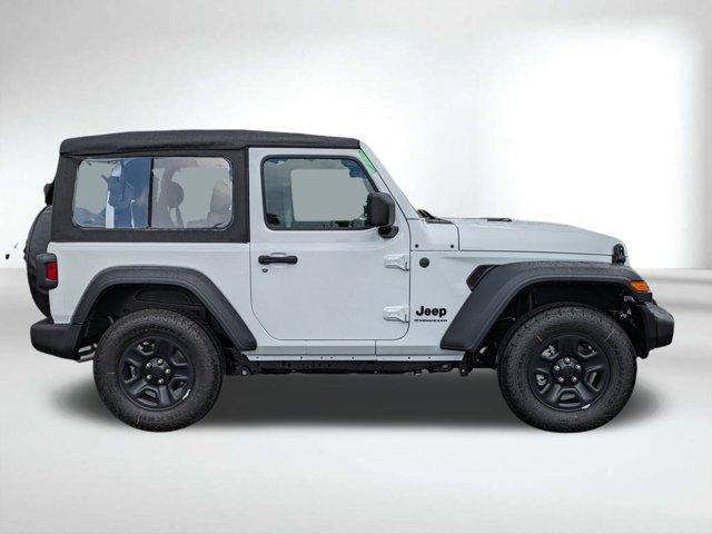 new 2025 Jeep Wrangler car, priced at $32,277