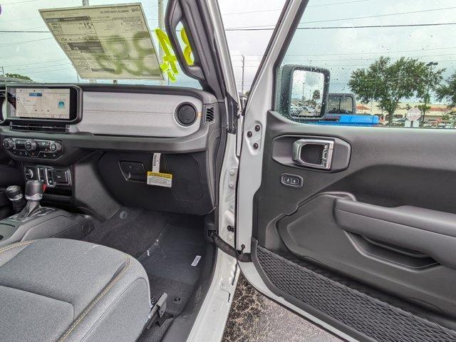 new 2025 Jeep Wrangler car, priced at $32,277