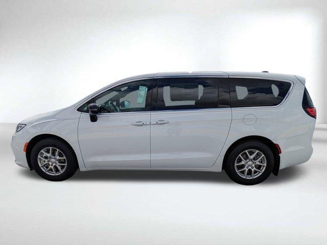 new 2026 Chrysler Pacifica car, priced at $40,989
