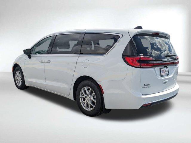 new 2026 Chrysler Pacifica car, priced at $40,989