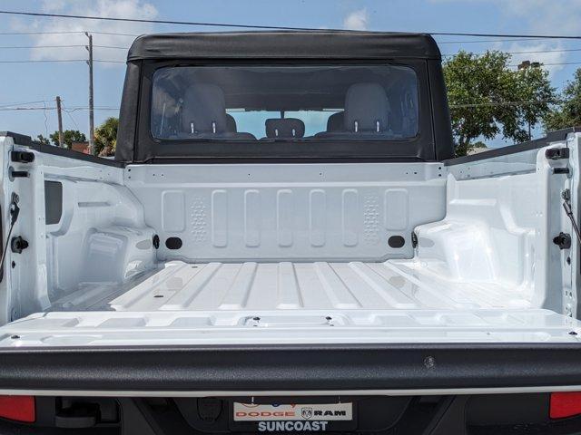 new 2025 Jeep Gladiator car, priced at $34,939