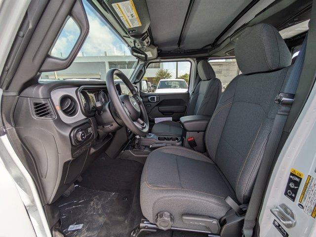 new 2025 Jeep Gladiator car, priced at $34,939