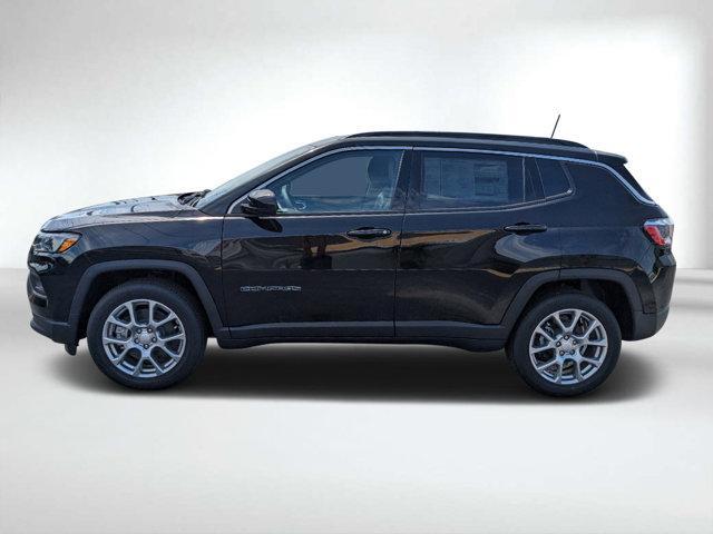 new 2024 Jeep Compass car, priced at $32,999