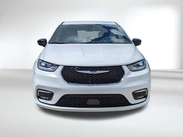 new 2026 Chrysler Pacifica car, priced at $44,628