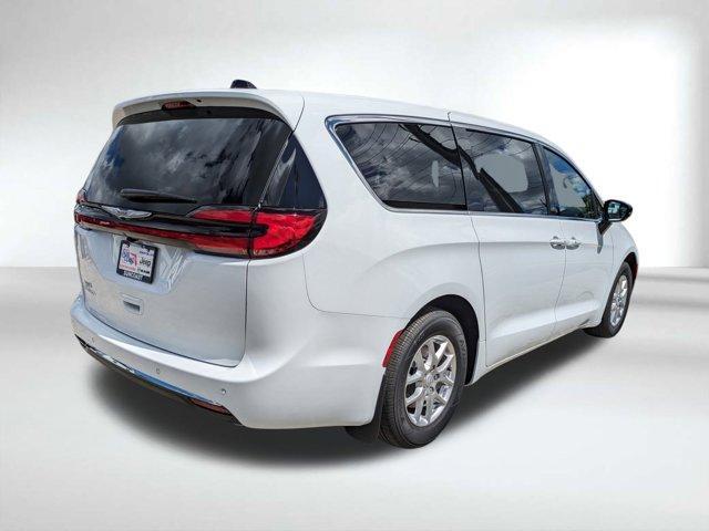 new 2026 Chrysler Pacifica car, priced at $44,628