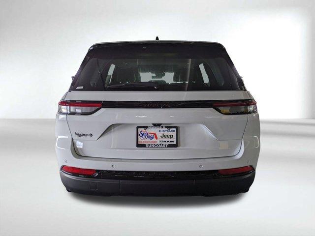 new 2025 Jeep Grand Cherokee car, priced at $37,352