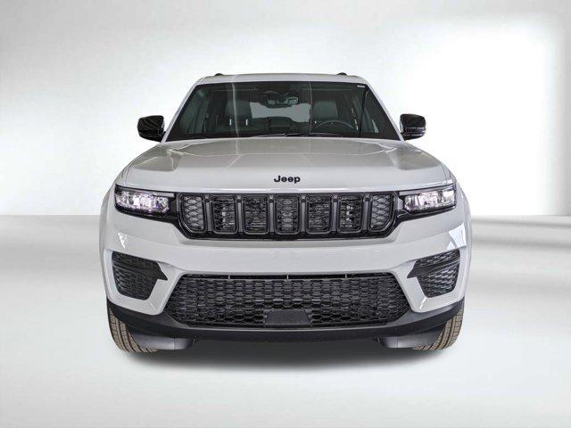 new 2025 Jeep Grand Cherokee car, priced at $37,352