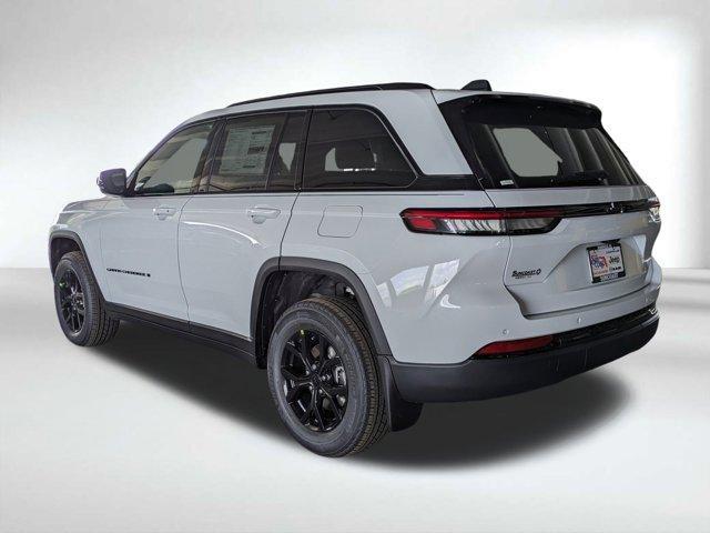 new 2025 Jeep Grand Cherokee car, priced at $37,352