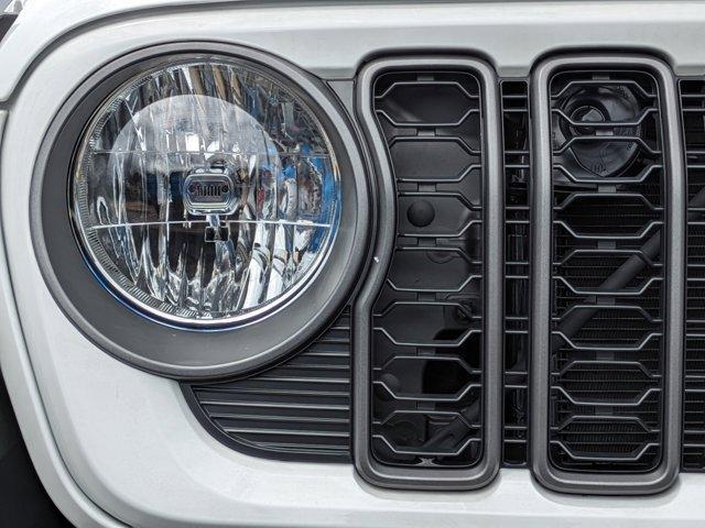 new 2025 Jeep Gladiator car, priced at $44,498