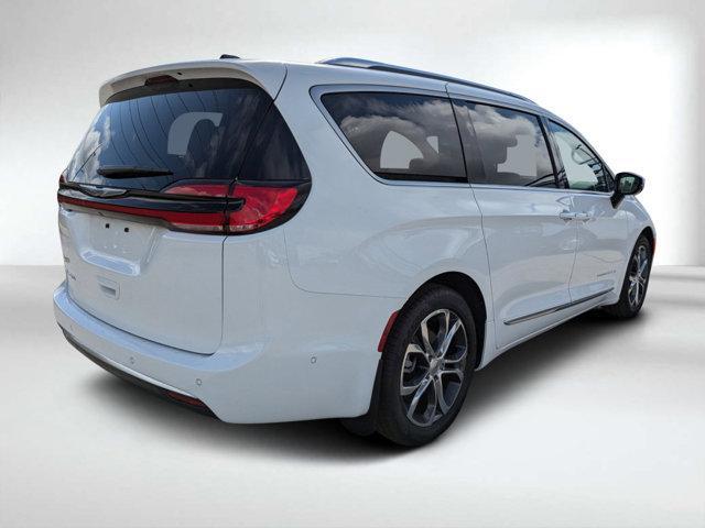 new 2025 Chrysler Pacifica car, priced at $51,955