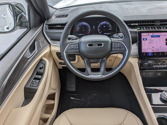 new 2025 Jeep Grand Cherokee car, priced at $36,997