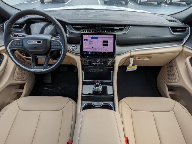 new 2025 Jeep Grand Cherokee car, priced at $36,997