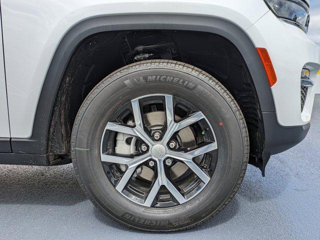 new 2025 Jeep Grand Cherokee car, priced at $36,997