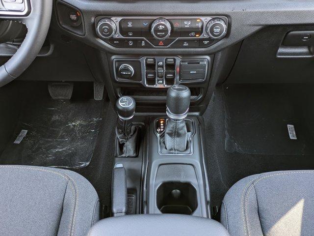 new 2025 Jeep Gladiator car, priced at $38,499