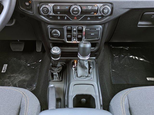 new 2025 Jeep Gladiator car, priced at $43,985