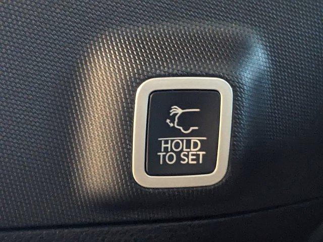 new 2025 Jeep Grand Cherokee car, priced at $36,987