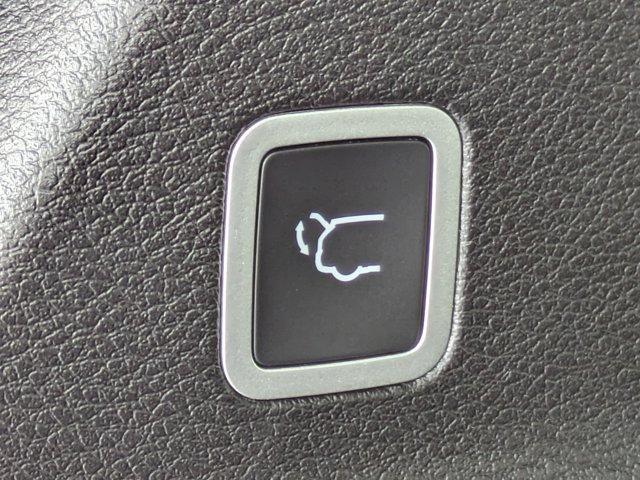 new 2026 Chrysler Voyager car, priced at $38,996