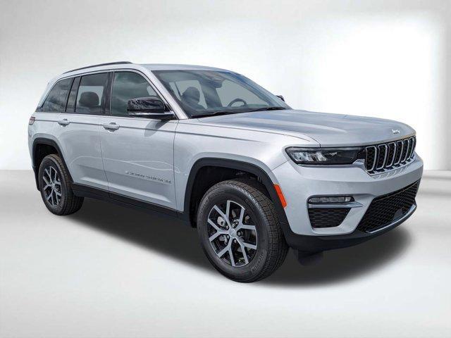 new 2025 Jeep Grand Cherokee car, priced at $37,677