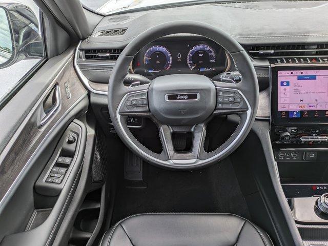 new 2025 Jeep Grand Cherokee car, priced at $37,677