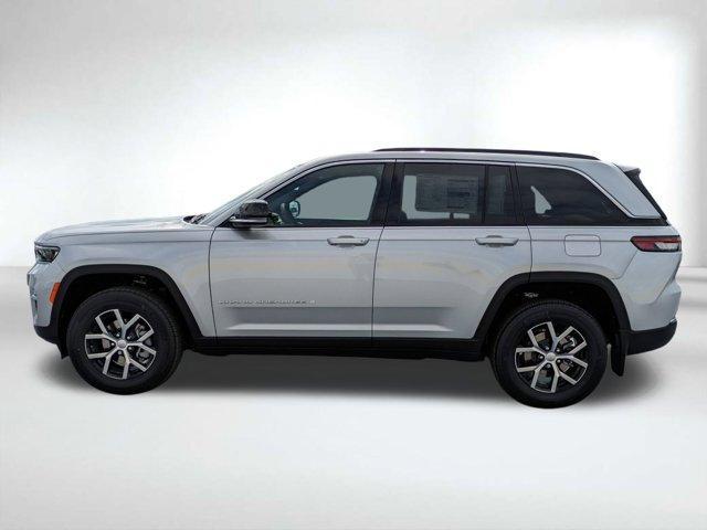 new 2025 Jeep Grand Cherokee car, priced at $37,677