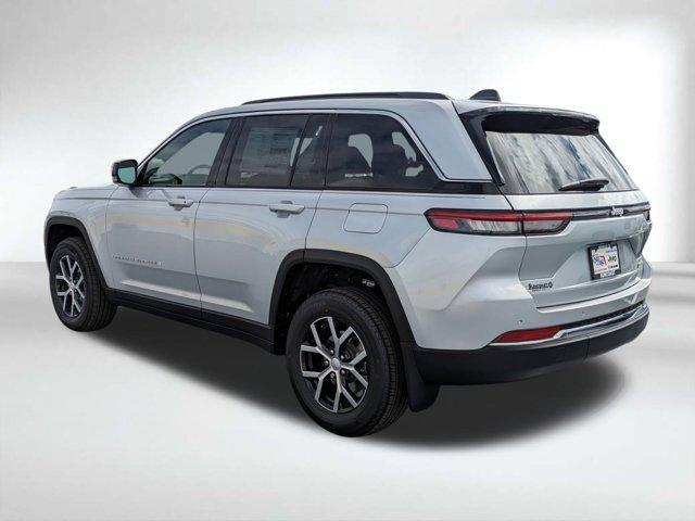 new 2025 Jeep Grand Cherokee car, priced at $37,677