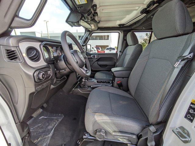 new 2025 Jeep Wrangler car, priced at $41,844