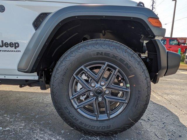 new 2025 Jeep Wrangler car, priced at $41,844