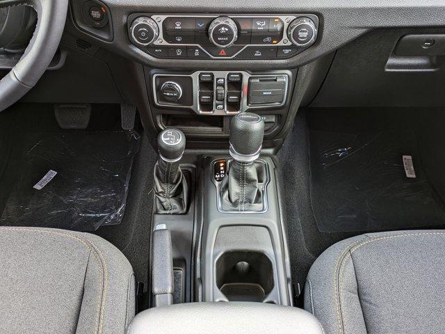 new 2025 Jeep Gladiator car, priced at $42,639